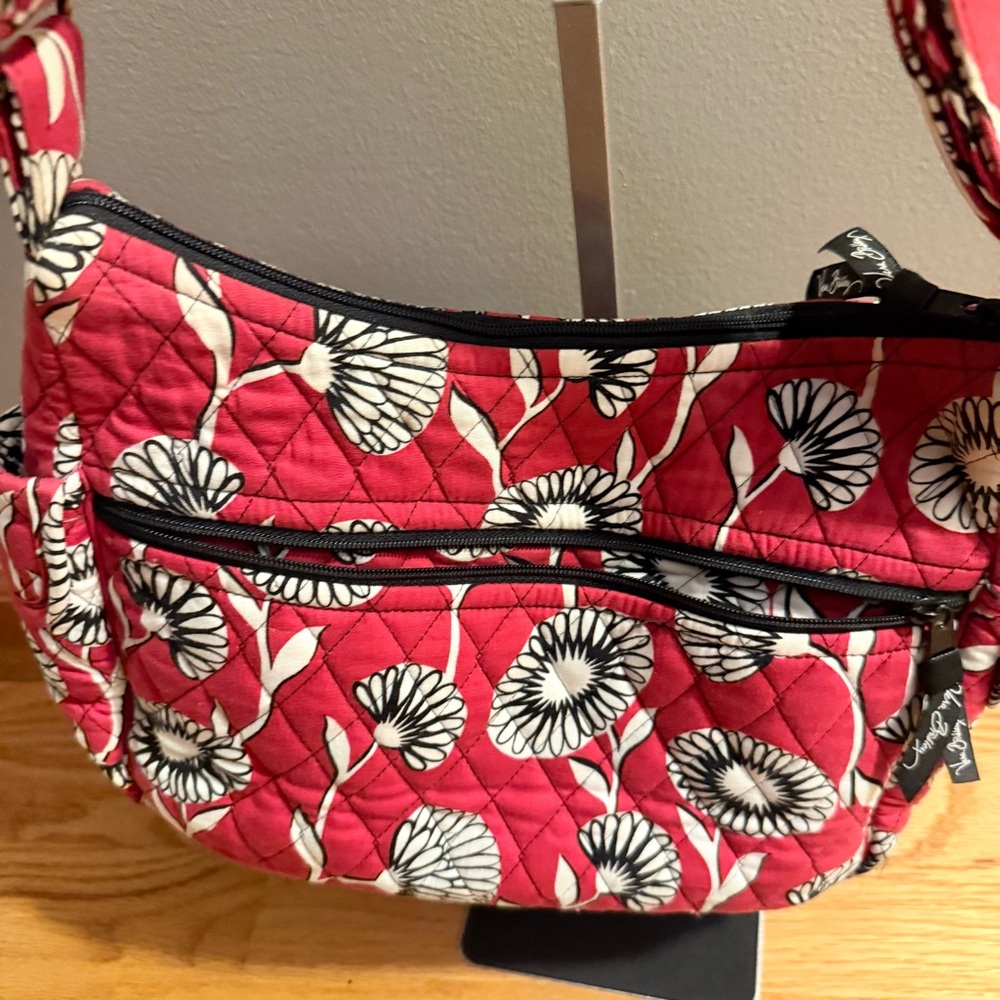 Vera Bradley “Night and Day Red” Quilted Shoulder Bag 👜